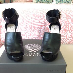Vince Camuto Bootie